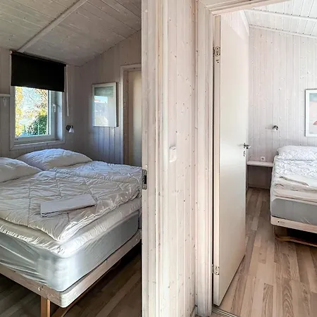 Hébergement de vacances 4 Person In *